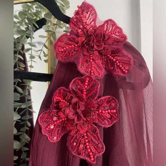 NWOT Elegant Burgundy Long Sleeve V-Neck Evening Dress - Picture 3 of 4